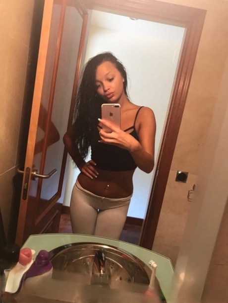 Ataşehir Çevresinde Genç ve Dinamik Üniversiteli Escort Tuğçe